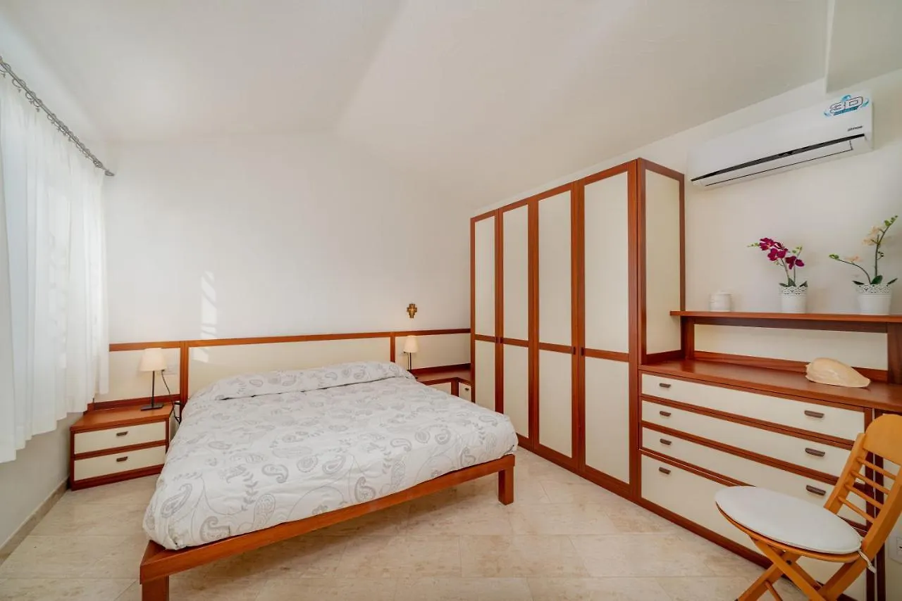 Villa Adele, Con Piscina A 700 Mt Dal Mare مونتي بيتروسو إيطاليا