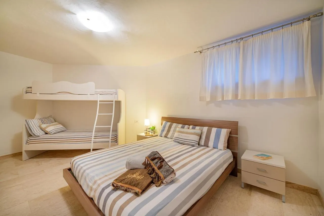 Villa Adele, Con Piscina A 700 Mt Dal Mare مونتي بيتروسو 0*,
